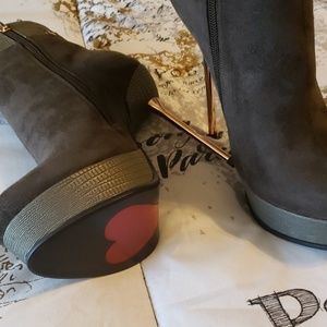 LUICHINY ZIPPERED BOOTIE sz10